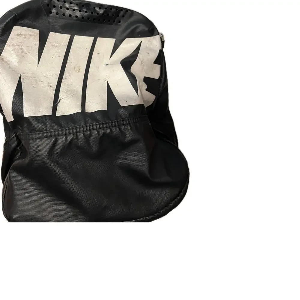 Nike Brasilia 9.5 Black Medium 60L Duffel Gym Bag